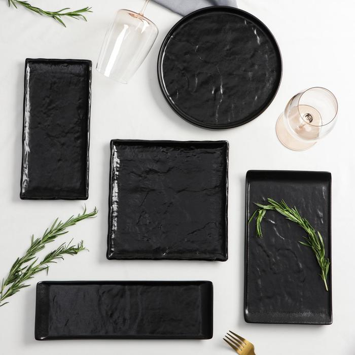 Блюдо фарфоровое для подачи Magistro Pietra lunare, 21×21 см, цвет чёрный Блюдо фарфоровое для подачи Magistro Pietra lunare, 21×21 см, цвет чёрный