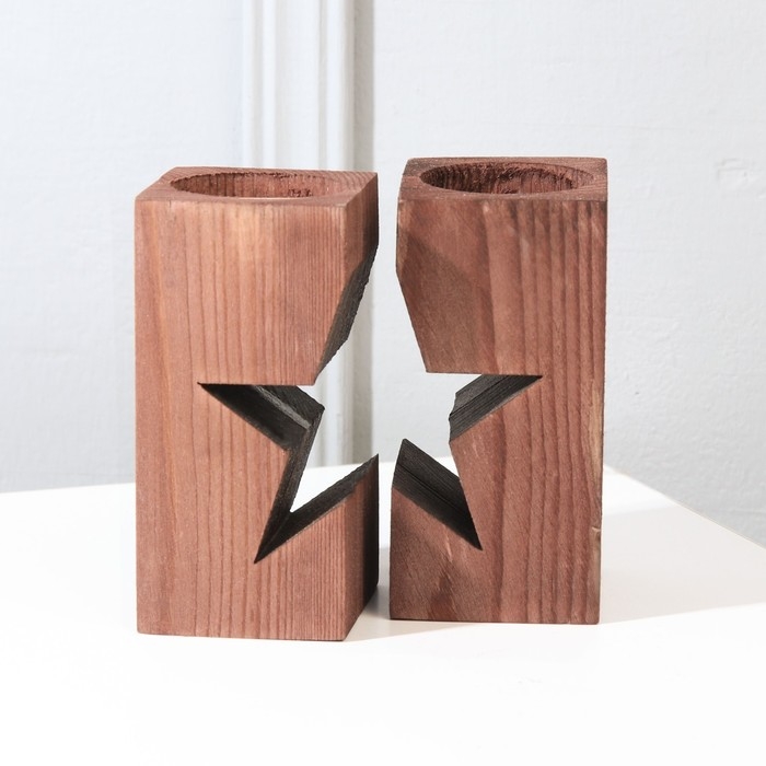 Подсвечник новогодний деревянный «Новый год: Звездная ночь», диам. под свечу = 4 см., 9,5 х 5,5 х 10 см. Подсвечник новогодний деревянный «Новый год: Звездная ночь», диам. под свечу = 4 см., 9,5 х 5,5 х 10 см.