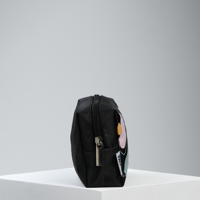 Косметичка &laquo;Девушка&raquo; 17х10х5 см, на молнии