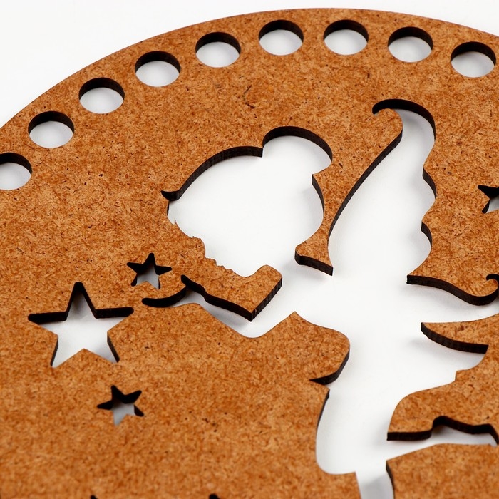 Донышко для вязания резное &laquo;Волшебная фея&raquo;, круг 15 см, хдф 3 мм