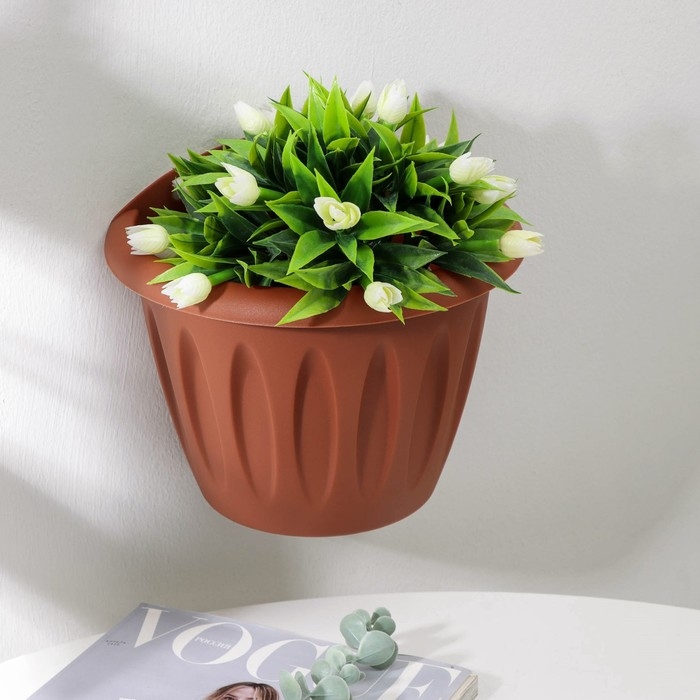 Кашпо настенное «Фелиция», 3,4 л, цвет терракотовый Кашпо настенное «Фелиция», 3,4 л, цвет терракотовый