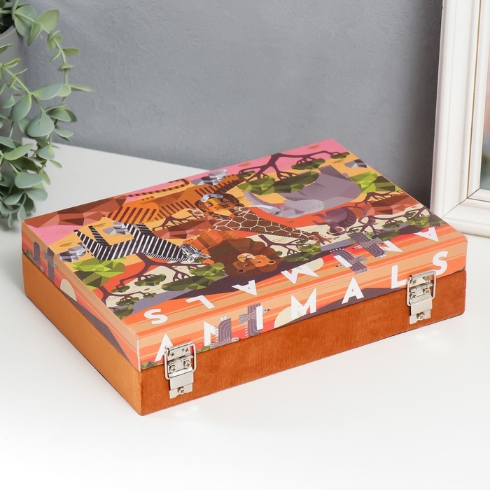 Шкатулка дерево "Звери Африки" кожзам и бархат 5,5х24х17 см