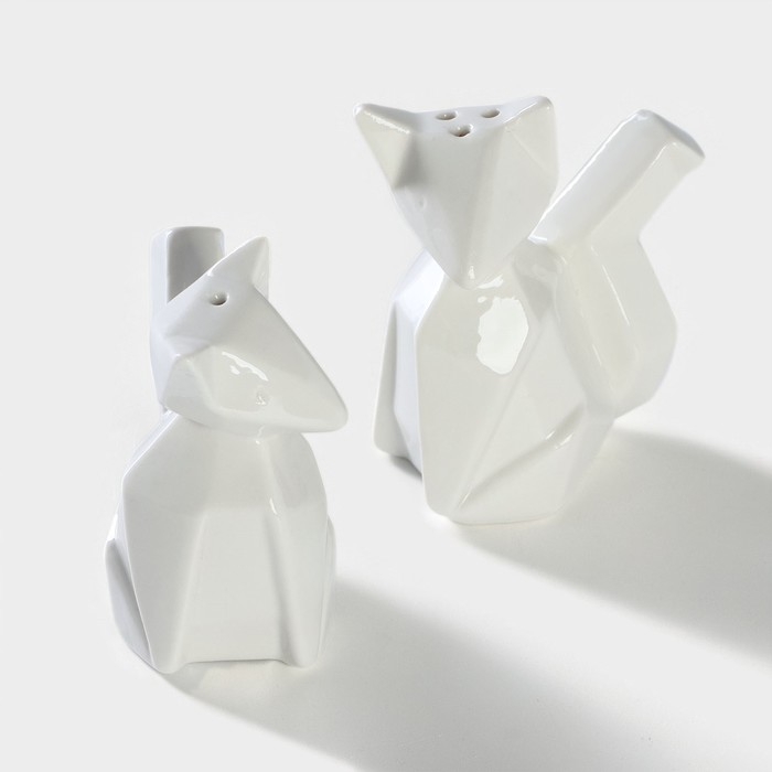 Набор фарфоровый для специй на бамбуковой подставке BellaTenero &laquo;Лисы&raquo;, 3 предмета: солонка 80 мл, перечница 80 мл, подставка, цвет белый