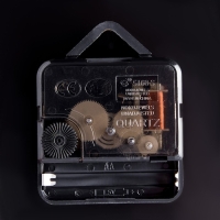 Часы настенные из металла "Минимализм", бесшумные, 37 х 37 см, светящиеся Часы настенные из металла "Минимализм", бесшумные, 37 х 37 см, светящиеся