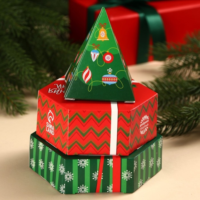 Новогодний подарочный набор конфет в подарочной коробке &laquo;Новый год &ndash; время чудес&raquo;, 250 г.