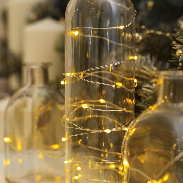 Гирлянда «Нить» 5 м роса, IP20, серебристая нить, 50 LED, батарейки CR2032х2 (в комплекте), свечение жёлтое Гирлянда «Нить» 5 м роса, IP20, серебристая нить, 50 LED, батарейки CR2032х2 (в комплекте), свечение жёлтое