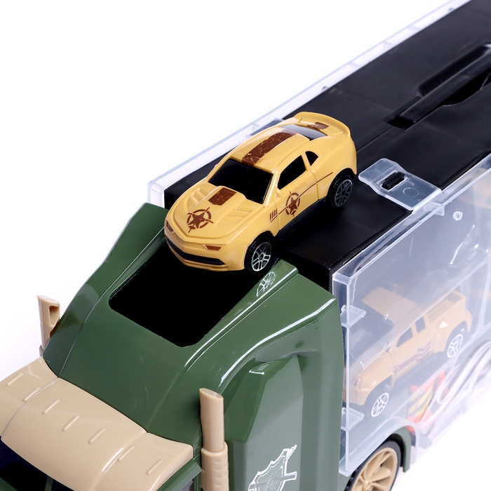 Грузовик &laquo;Перевозчик&raquo;, в комплекте 6 машин и дорожные знаки