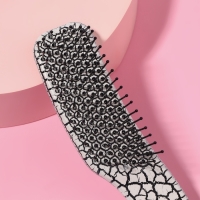 Расчёска массажная, 14,5 × 3 см, цвет белый Расчёска массажная, 14,5 × 3 см, цвет белый