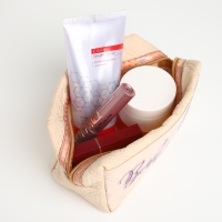 Косметичка на молнии, цвет бежевый Косметичка на молнии, цвет бежевый