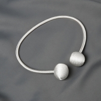 Подхват для штор «Шарики», d = 3 см, 40 см, цвет молочный Подхват для штор «Шарики», d = 3 см, 40 см, цвет молочный