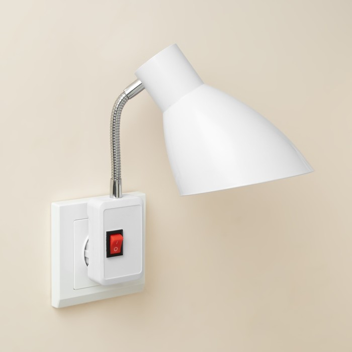 Бра в розетку Бра в розетку "Классика" 1х10Вт Е27 белый 10х14,5х25 см