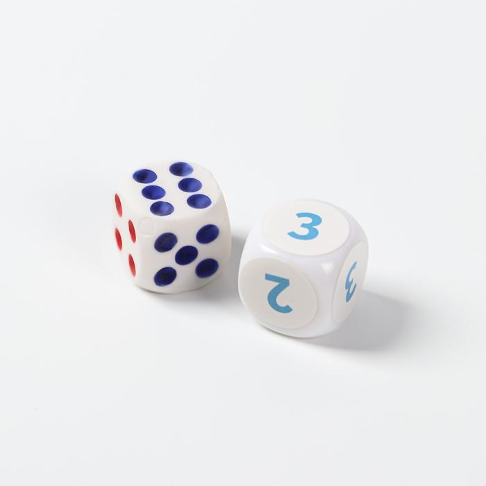 Настольная игра &laquo;Тараканы в голове. Собеседование на работу&raquo; на объяснение слов, 16+