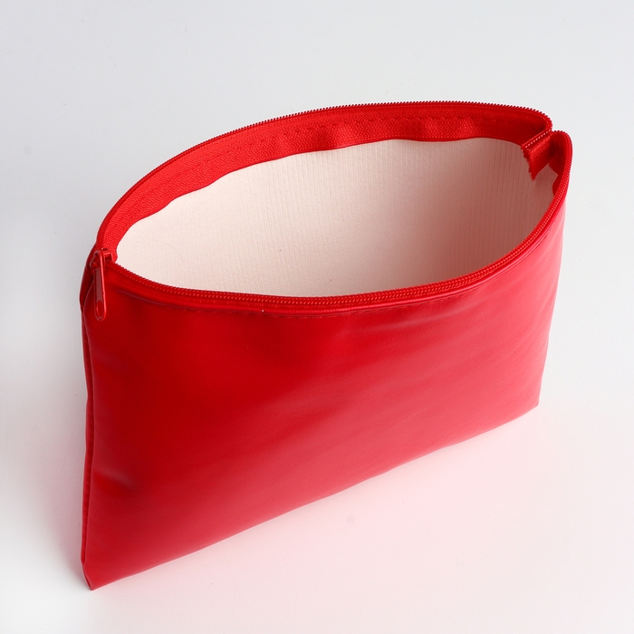 Косметичка на молнии, цвет красный Косметичка на молнии, цвет красный