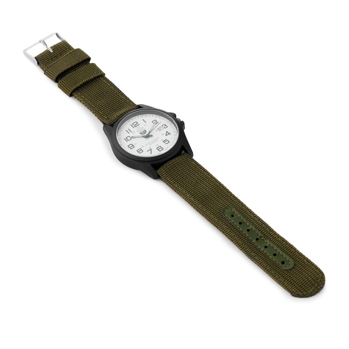 Часы наручные мужские, d-3.8 см, ремешок l-2.1 см, ширина 2 см Часы наручные мужские, d-3.8 см, ремешок l-2.1 см, ширина 2 см