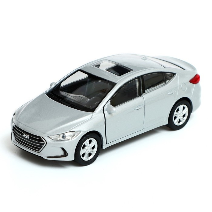 Модель машины Hyundai Elantra, масштаб 1:38 Модель машины Hyundai Elantra, масштаб 1:38