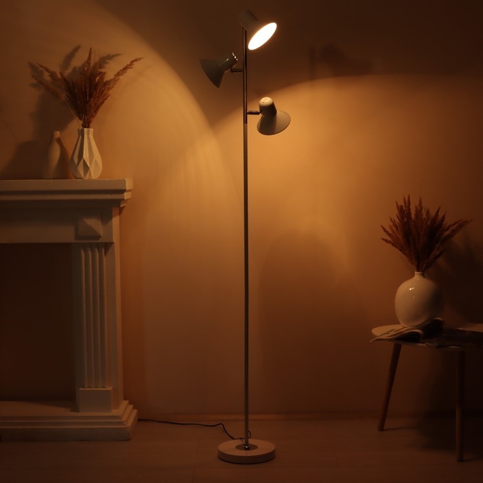 Торшер "Спот" E27 40Вт белый 22х22х173 см