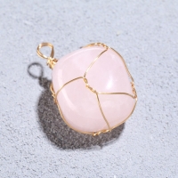 Брелок "Кварц розовый", в проволоке Брелок "Кварц розовый", в проволоке