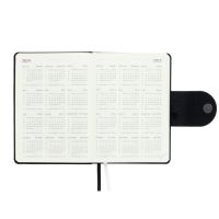 Ежедневник датированный 2024 A5 176 листов, deVENTE.Norwich, твёрдая обложка с поролоном из искусственной кожи, ляссе, кремовый блок 70 г/м2, чёрный Ежедневник датированный 2024 A5 176 листов, deVENTE.Norwich, твёрдая обложка с поролоном из искусственной кожи, ляссе, кремовый блок 70 г/м2, чёрный