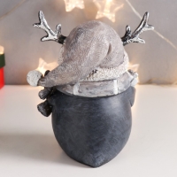 Сувенир полистоун "Пингвинчик в шарфике и колпаке с рожками, с подарком"МИКС 15,5х13х9 см Сувенир полистоун "Пингвинчик в шарфике и колпаке с рожками, с подарком"МИКС 15,5х13х9 см