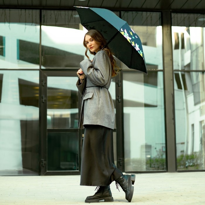 Зонт женский механический &laquo;Яркие бабочки&raquo;, 8 спиц, d=95, цвет чёрный