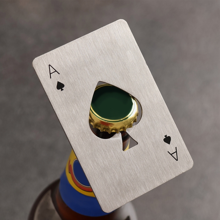 Карта-открывашка Карта-открывашка "Туз козырный", 8,5 х 5,5 см, серебристая