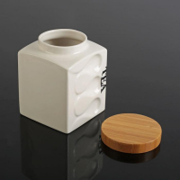 Банки для хранения сыпучих продуктов на деревянной подставке &laquo;Эстет. Волны&raquo;, 3 предмета: 900 мл, 12&times;14,5 см, керамические, цвет белый