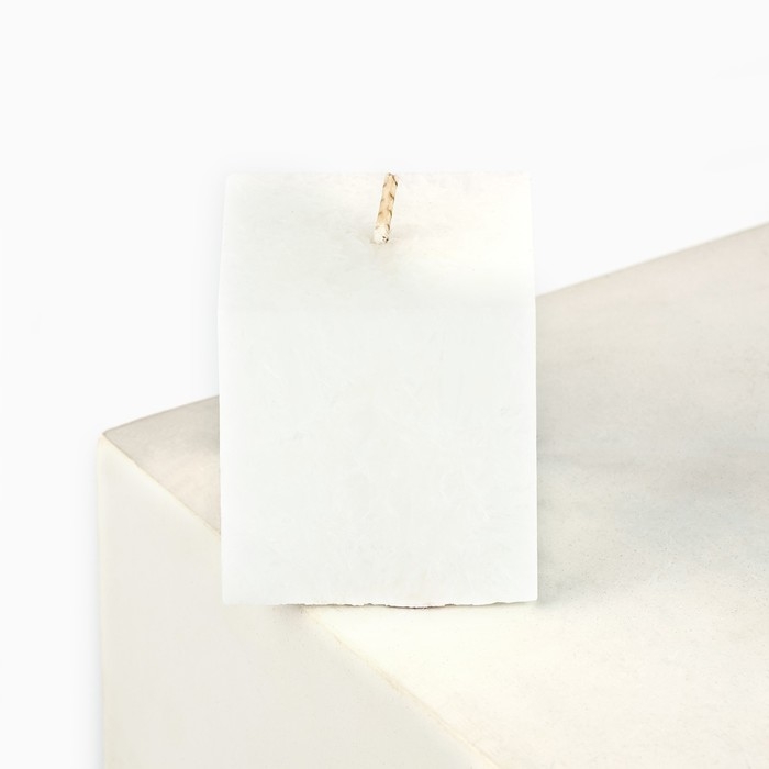 Свеча интерьерная новогодняя &laquo;Чудес&raquo; на Новый год, белая, 5 х 5 см