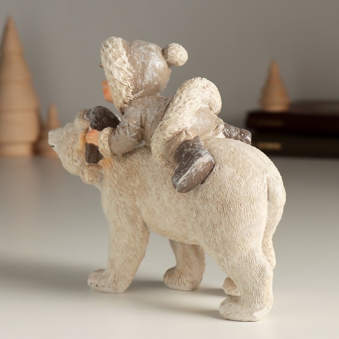 Сувенир полистоун "Ребёнок на белом мишке" 13,5х6х12,5 см