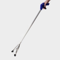 Захват для мусора алюминиевый, 99х12,5 см, ПВХ держатели Захват для мусора алюминиевый, 99х12,5 см, ПВХ держатели