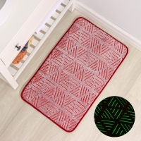 Коврик для ванной светящийся в темноте «Светящиеся грани», 50×80 см, цвет бордовый Коврик для ванной светящийся в темноте «Светящиеся грани», 50×80 см, цвет бордовый