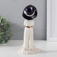 Сувенир керамика "Девочка с птичкой в ладошках, в шляпке" кобальт 9,5х9,7х22 см