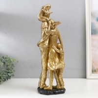 Сувенир полистоун "Крепкая семья" золото 44х15х13 см Сувенир полистоун "Крепкая семья" золото 44х15х13 см