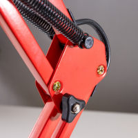 Лампа настольная Е27, h=55 см, шарнирная, на зажиме (220В) красная RISALUX