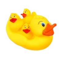 Набор резиновых игрушек для ванны «Мыльница: Уточки», 13,5 см, с пищалкой, 4 шт., Крошка Я Набор резиновых игрушек для ванны «Мыльница: Уточки», 13,5 см, с пищалкой, 4 шт., Крошка Я