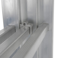 Лестница ТУНДРА, трехсекционная, алюминиевая, 6 ступеней Лестница ТУНДРА, трехсекционная, алюминиевая, 6 ступеней