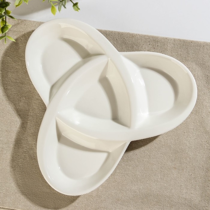 Менажница керамическая 4 ячейки &laquo;Трикветр&raquo;, 20&times;2,5 см