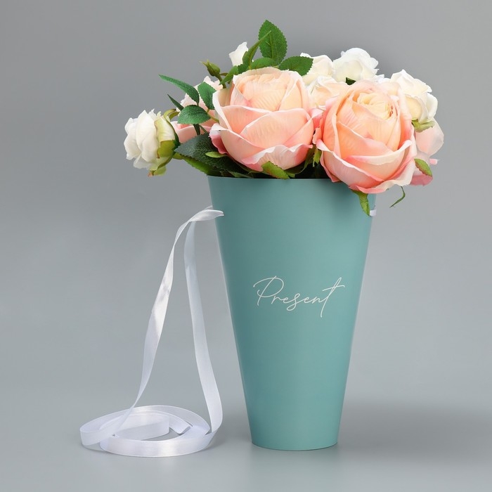 Пакет для цветов конусный круглый складной на лентах &laquo;Present&raquo;, 15 х 23.3 х 7.5 см