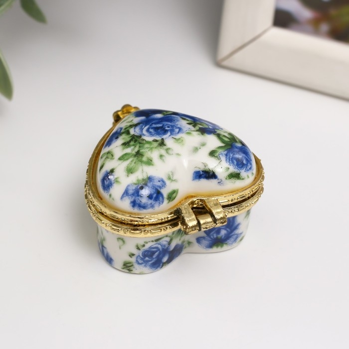 Шкатулка керамика сердце Шкатулка керамика сердце "Синие розы" 4,2х4,7х3 см
