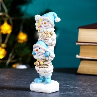 Фигура "Снеговики друзья" 7х6х16см Фигура "Снеговики друзья" 7х6х16см