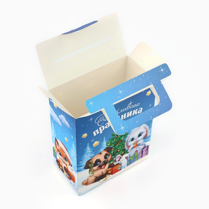 Коробка подарочная новогодняя складная с 3D эффектом &laquo;Мишка с подарком&raquo;, 18 x 15 x 7.5 см, Новый год