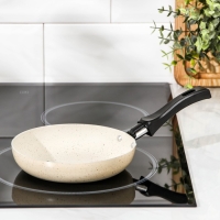 Сковорода «Стоун», d=15,5 см, пластиковая ручка, антипригарное покрытие, цвет бежевый Сковорода «Стоун», d=15,5 см, пластиковая ручка, антипригарное покрытие, цвет бежевый