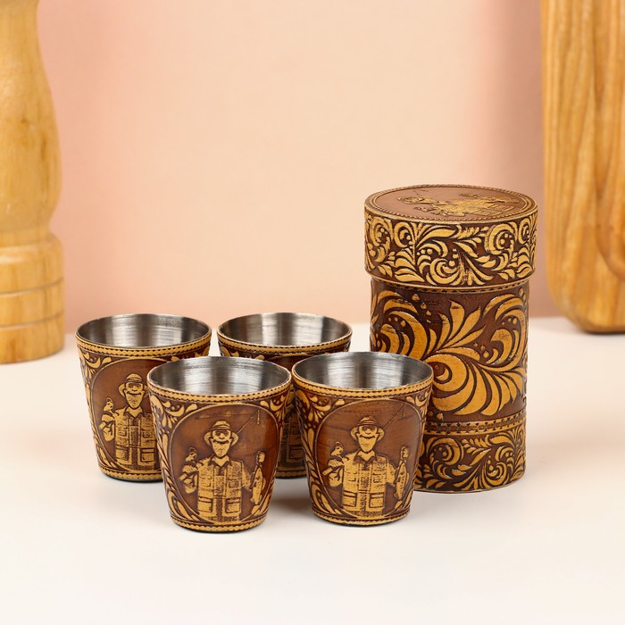 Набор стопок &laquo;Рыбак&raquo;, 4 шт, в футляре, 4,5&times;4,5&times;9 см, береста