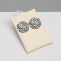 Подставка под серьги «Подушка» , 5,5×7,5 см, цвет белый Подставка под серьги «Подушка» , 5,5×7,5 см, цвет белый