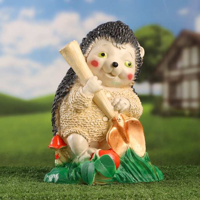 Садовая фигура "Ежик с лопатой" 33см