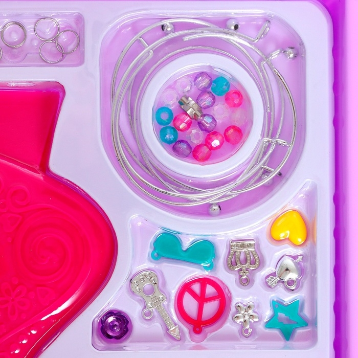 Набор для бисероплетения &laquo;Волшебные бусины&raquo; в чемодане