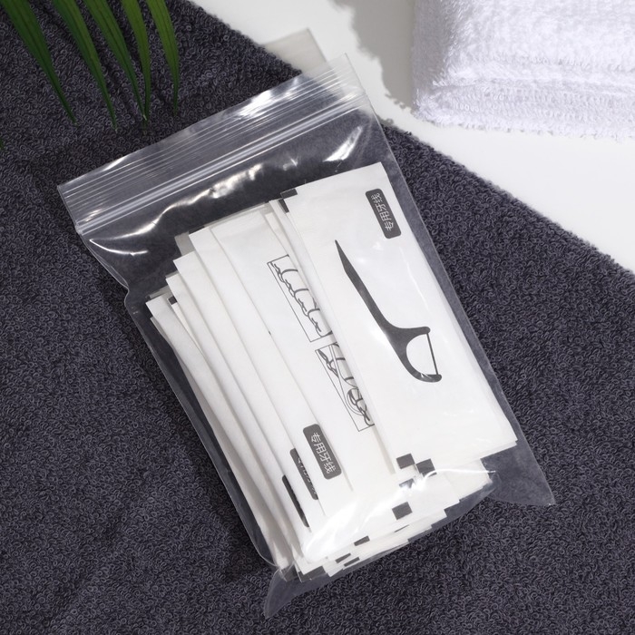 Зубная нить в пластиковом держателе, индивидуальная упаковка, невощеная, набор 30 шт. Зубная нить в пластиковом держателе, индивидуальная упаковка, невощеная, набор 30 шт.