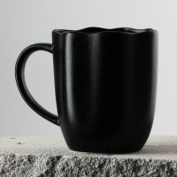 Кружка керамическая неровный край &laquo;Чёрная&raquo;, 350 мл, цвет чёрный