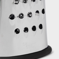 Тёрка овальная Доляна &laquo;Профи&raquo;, 15,5&times;8&times;4 см, прорезиненная, цвет ручки тёмно-серый