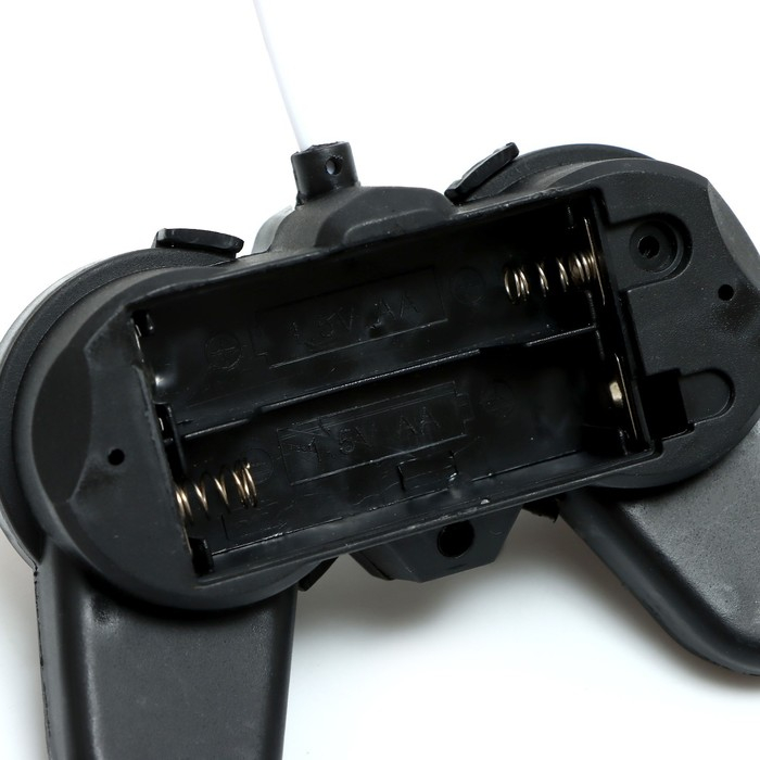 Машина радиоуправляемая «Суперкар», на батарейках, цвет жёлтый Машина радиоуправляемая «Суперкар», на батарейках, цвет жёлтый