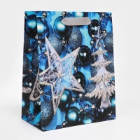 Новый год. Пакет подарочный, ламинированный, "Звезда",18 х 23 х 10 см.